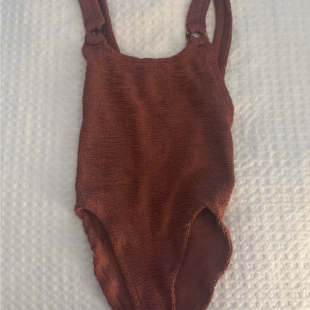 Hunza G One Piece Swimsuit in Metallic Rosewood